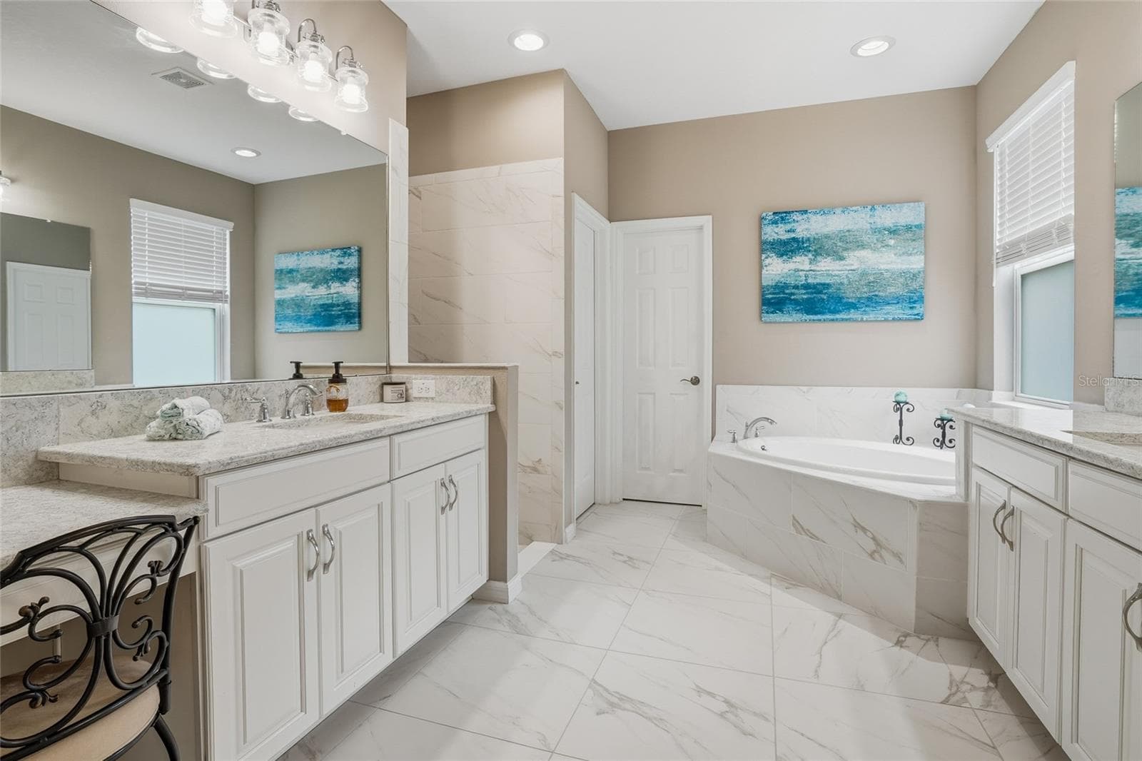 Single Family Residence at 33564 WILLOW POINT CT, WESLEY CHAPEL, photo 26 of 92
