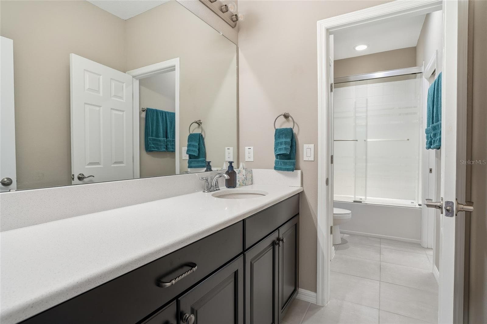 Single Family Residence at 33564 WILLOW POINT CT, WESLEY CHAPEL, photo 54 of 92