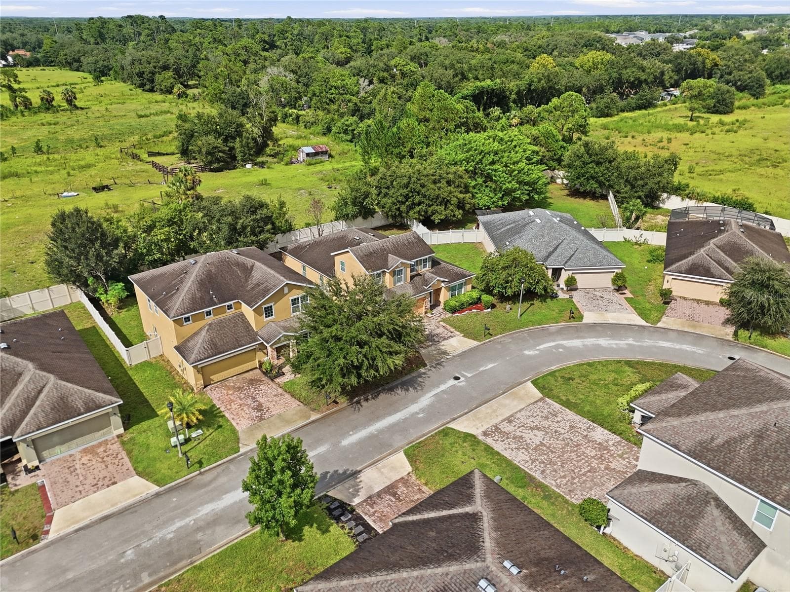 Single Family Residence at 418 VITORIA RD, DAVENPORT, photo 33 of 34