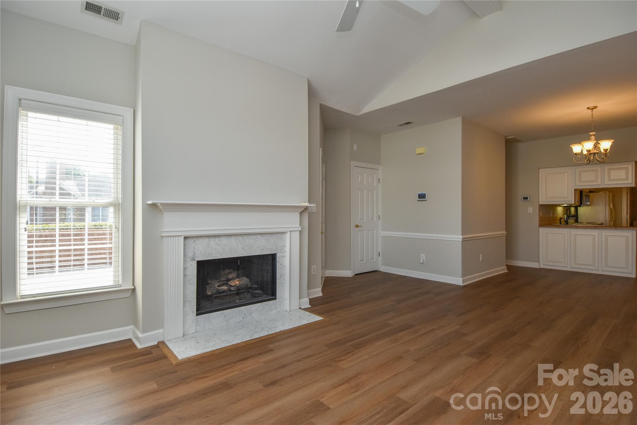 Condominium at 8332 Highland Glen Drive, Charlotte, photo 7 of 25