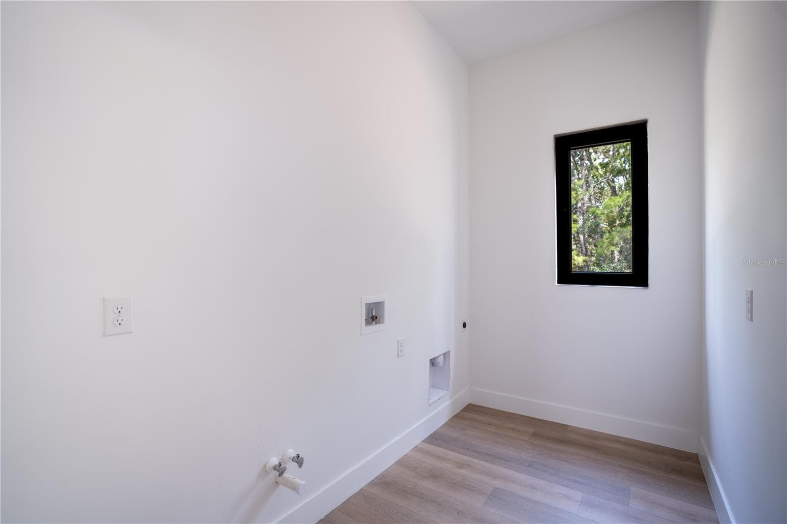Single Family Residence at 13 NEMESIA CT E, HOMOSASSA, photo 16 of 35