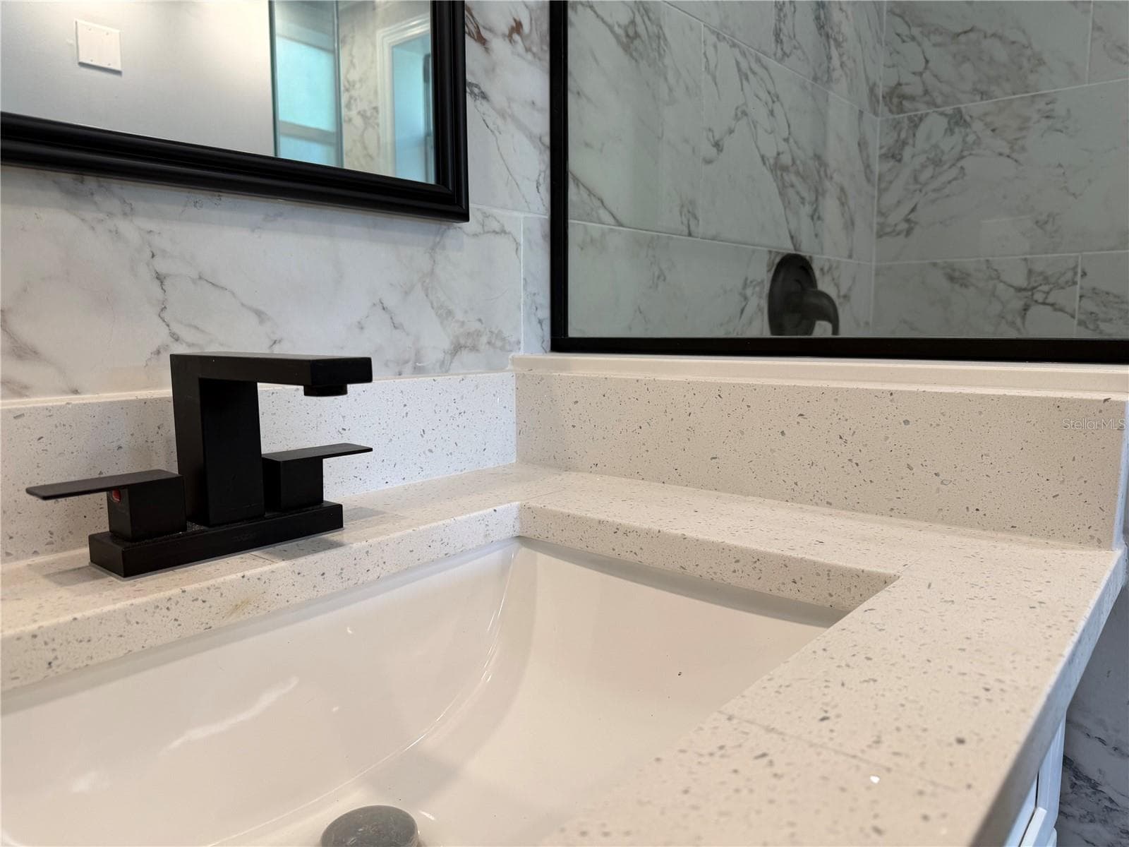 Master Bathroom fully renovated - 1000 E DIXIE AVE, LEESBURG