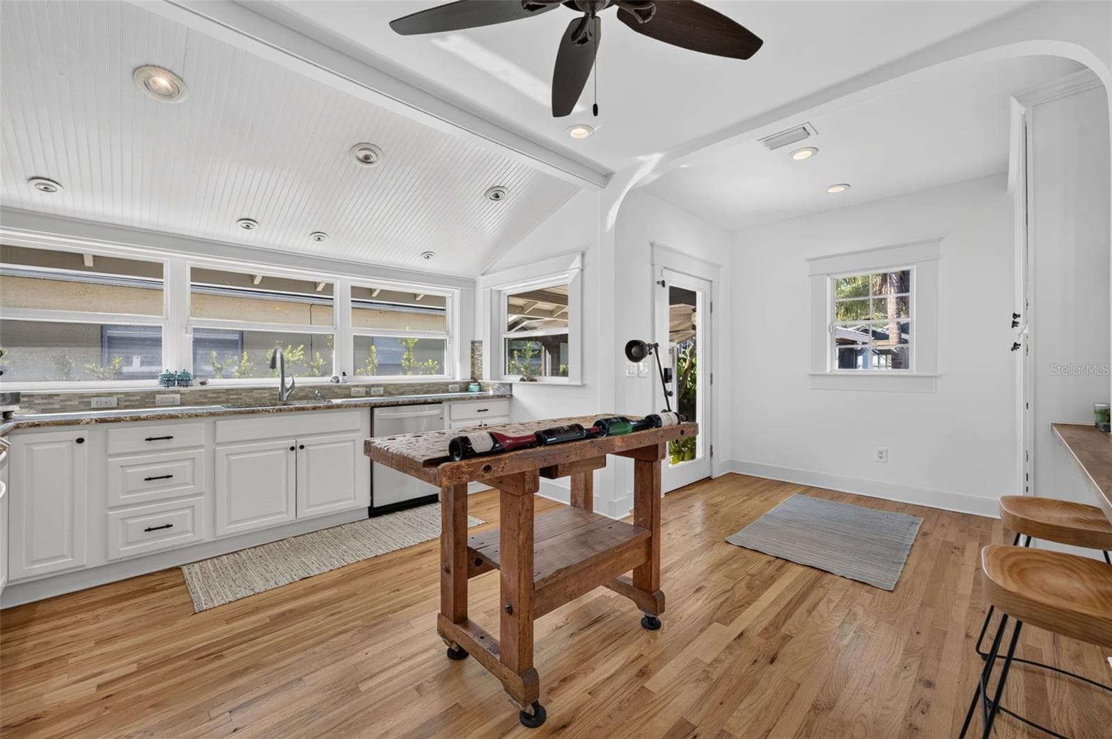 Single Family Residence at 443 BROADVIEW AVE, WINTER PARK, photo 16 of 46