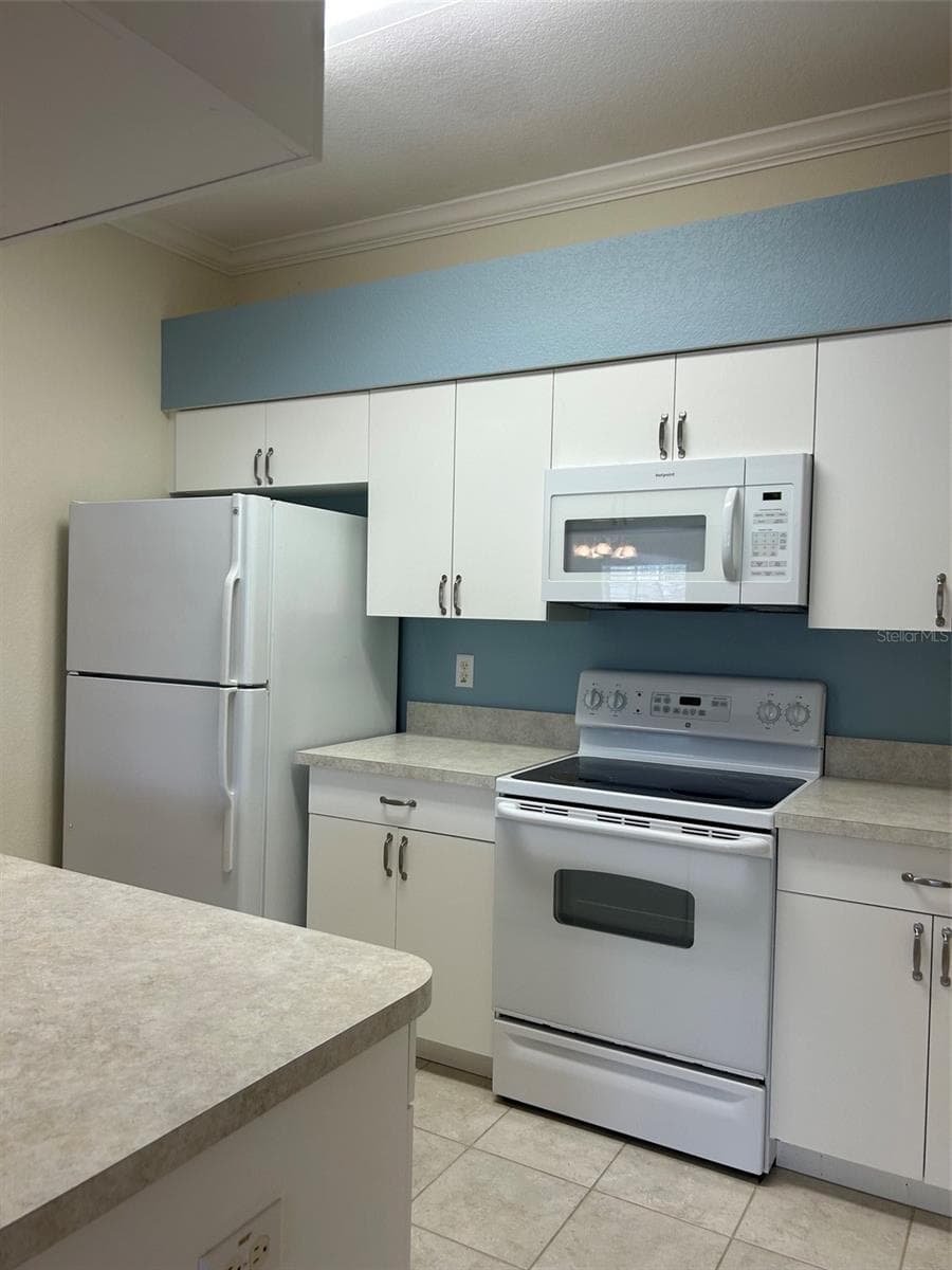Condominium at 508 EAGLE POND DR #508, WINTER HAVEN, photo 6 of 33