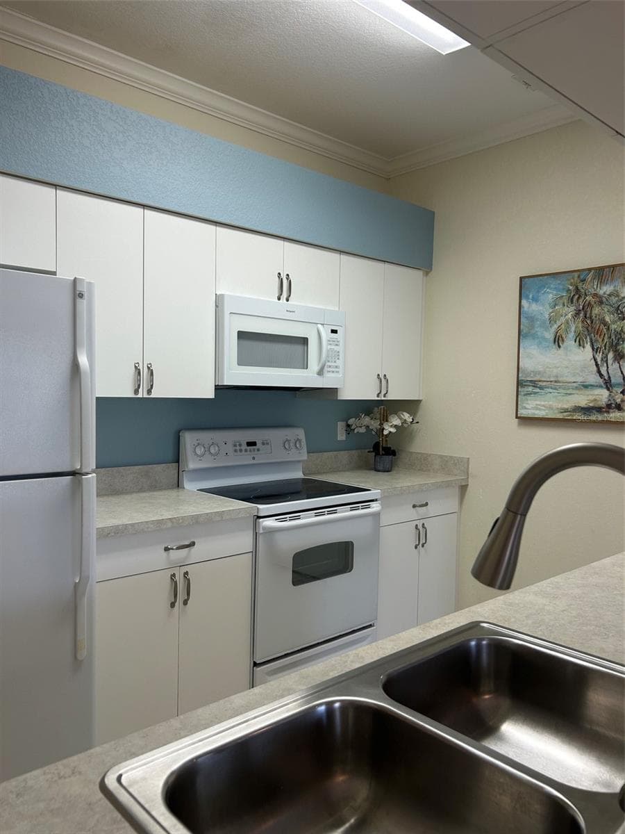 Condominium at 508 EAGLE POND DR #508, WINTER HAVEN, photo 8 of 33