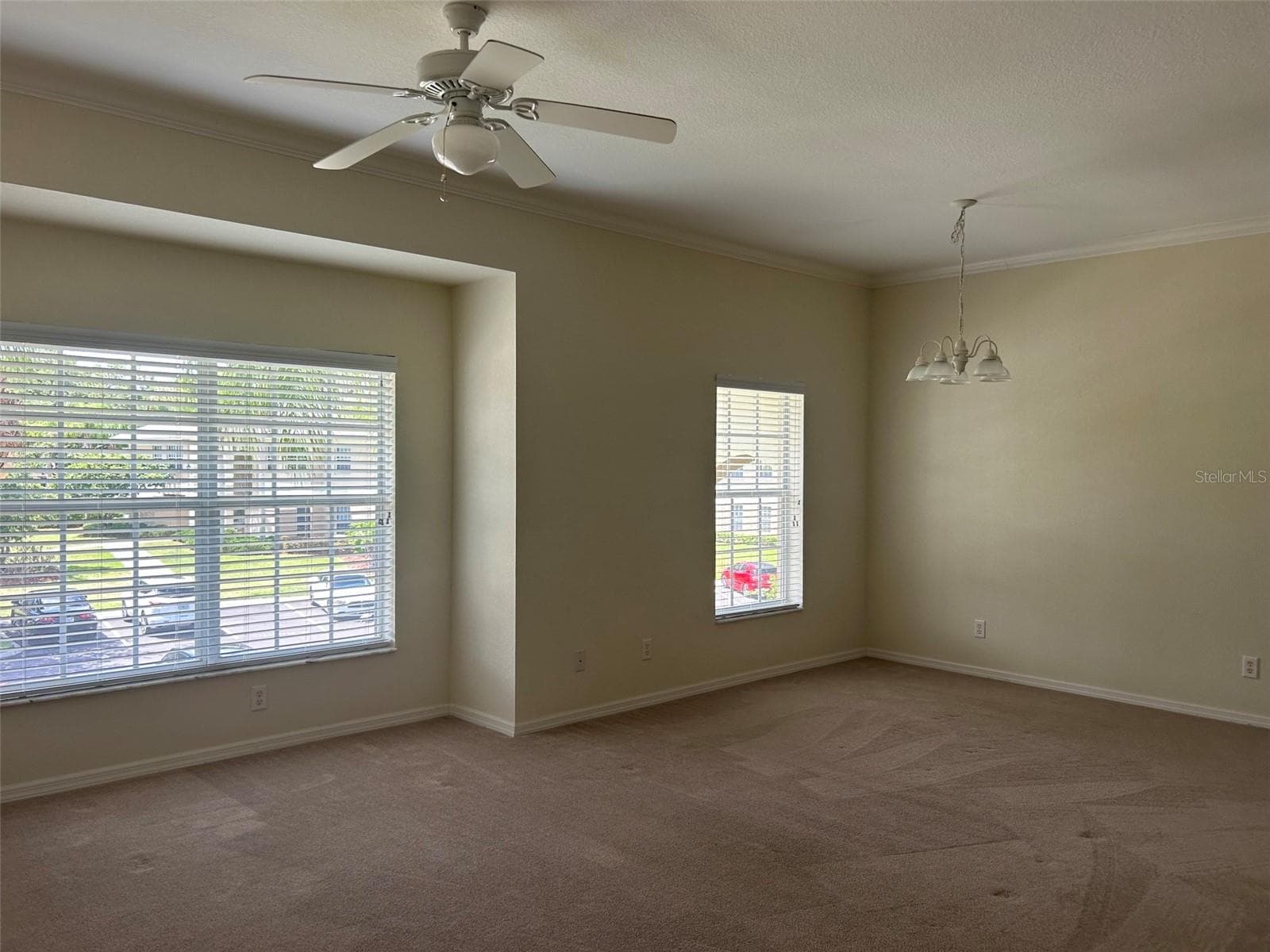 Living with alcove / Dining - 508 EAGLE POND DR #508, WINTER HAVEN
