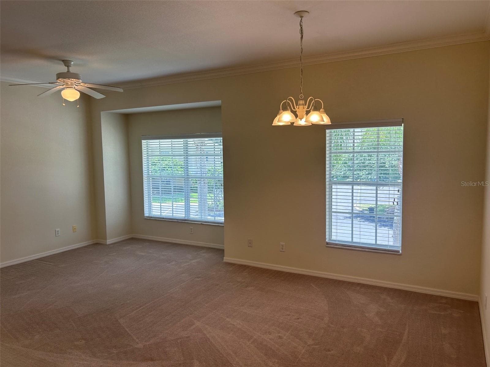 Living & Dining - 508 EAGLE POND DR #508, WINTER HAVEN