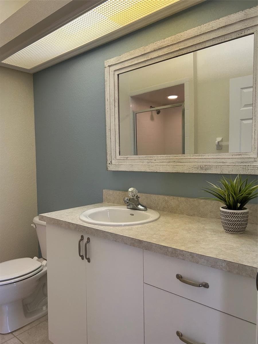 Primary Bath - 508 EAGLE POND DR #508, WINTER HAVEN