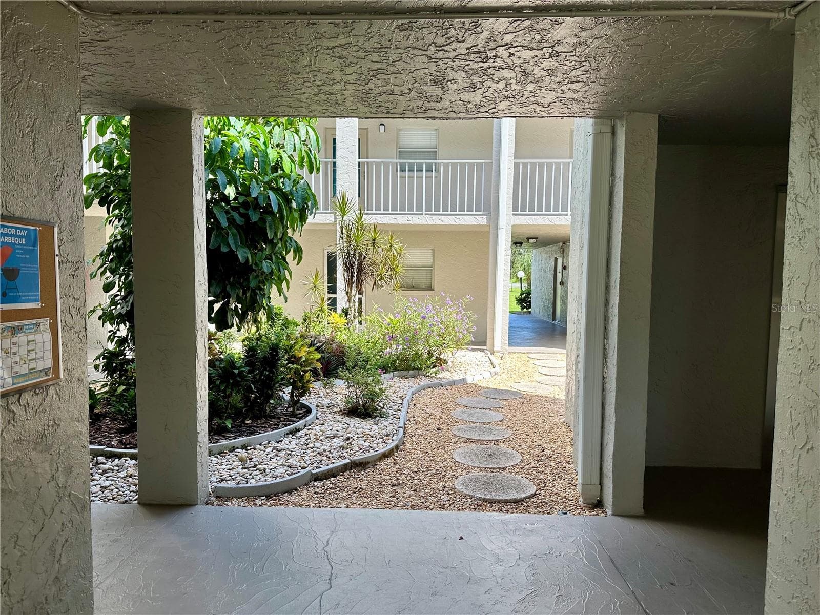 Condominium at 1330 GLEN OAKS DR E #370D, SARASOTA, photo 28 of 34