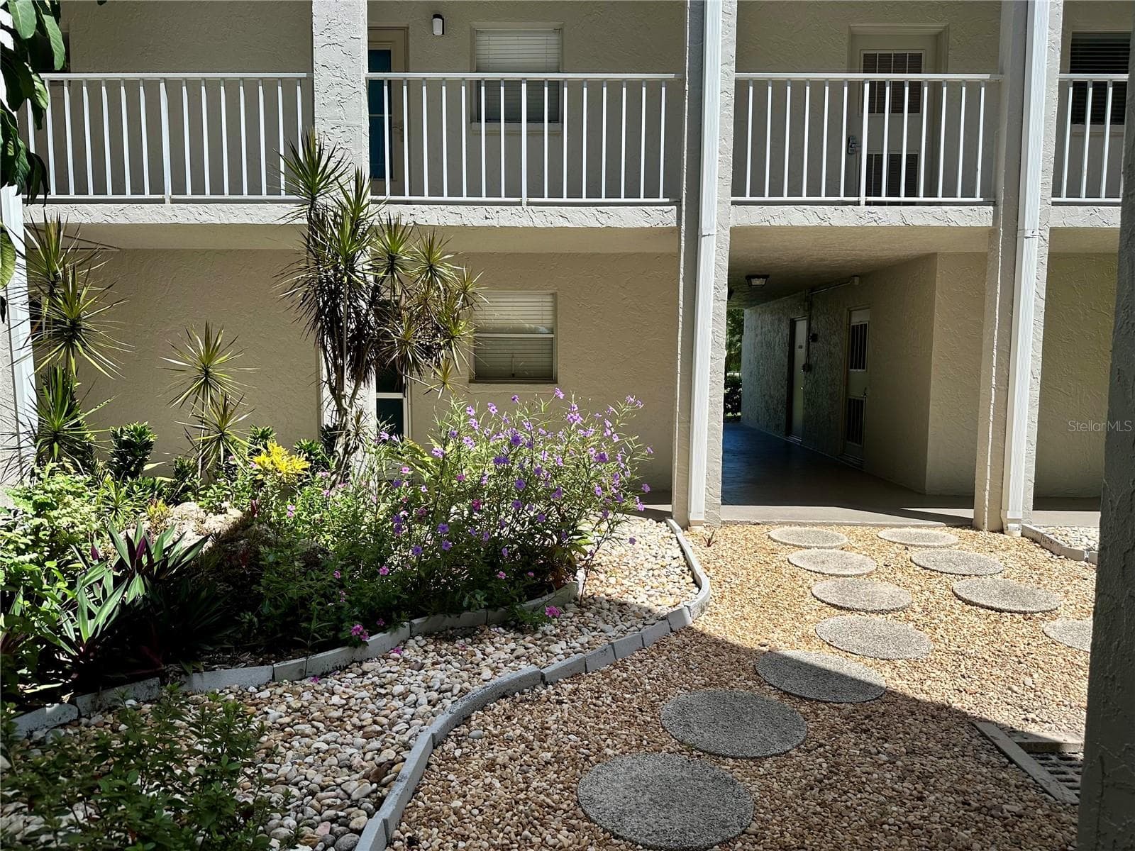 Condominium at 1330 GLEN OAKS DR E #370D, SARASOTA, photo 29 of 34