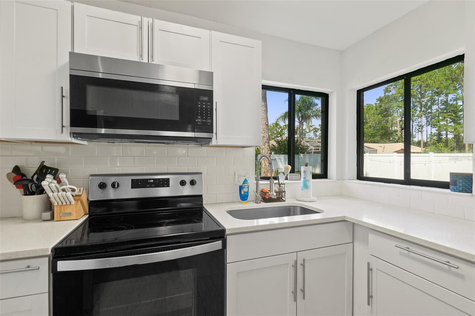 Single Family Residence at 14 BALLARD LN, PALM COAST, photo 11 of 47