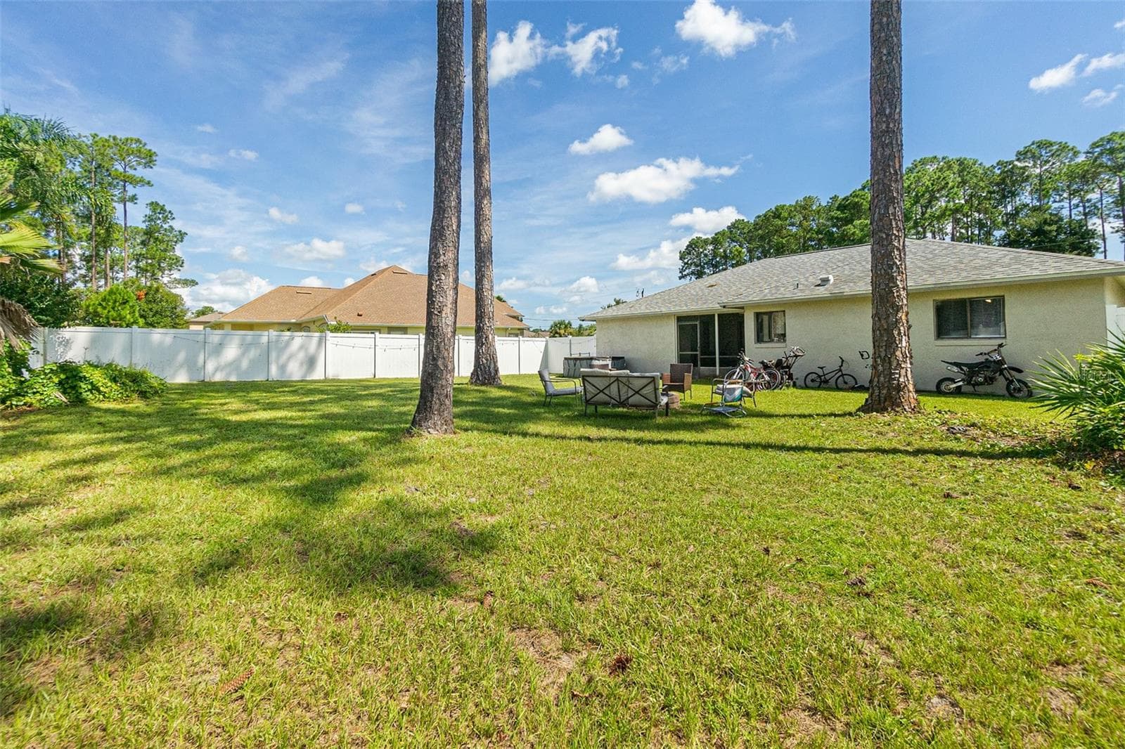 Single Family Residence at 14 BALLARD LN, PALM COAST, photo 32 of 47