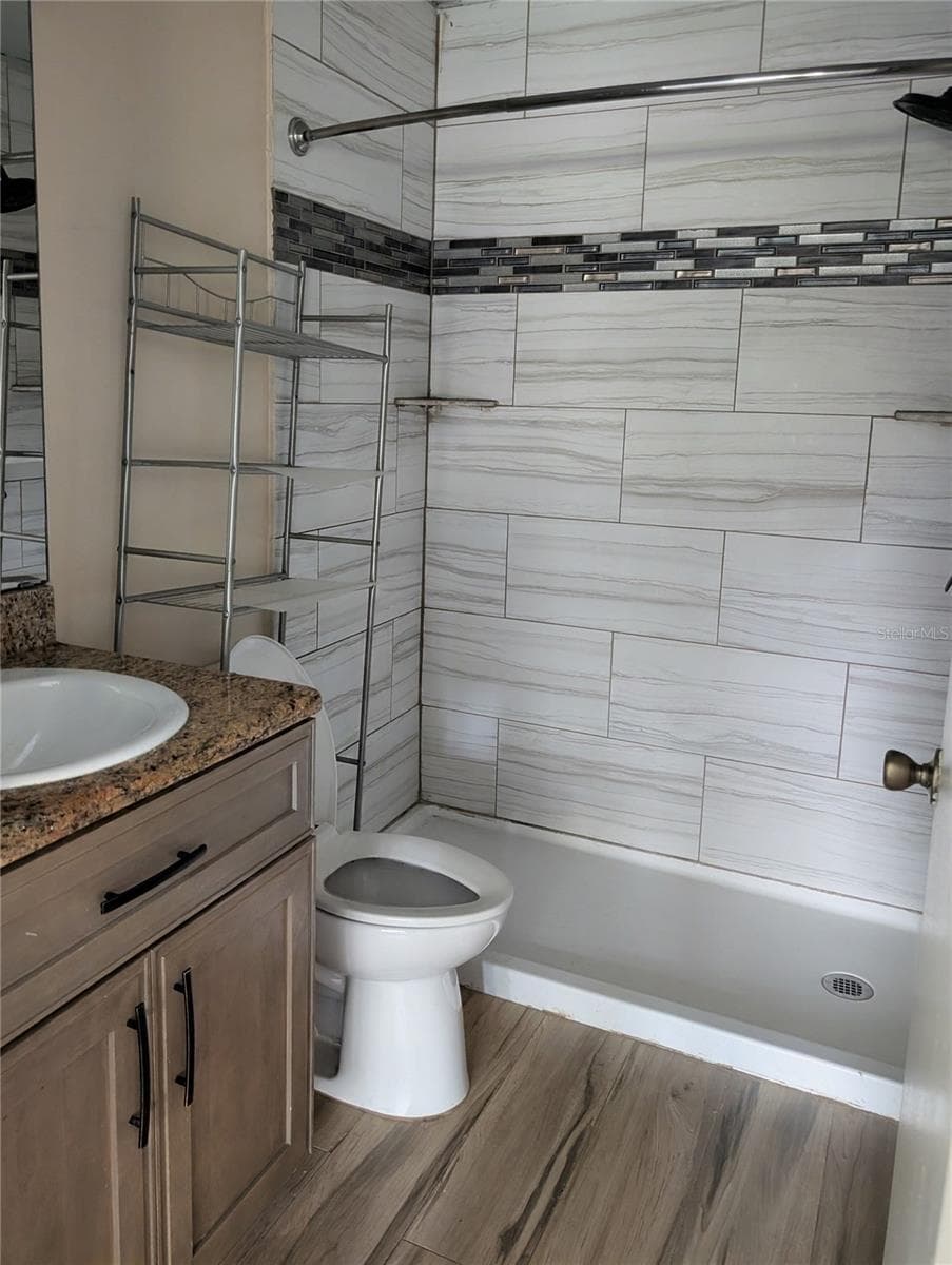 Master Bathroom - 2550 N ALAFAYA TRL #12105, ORLANDO