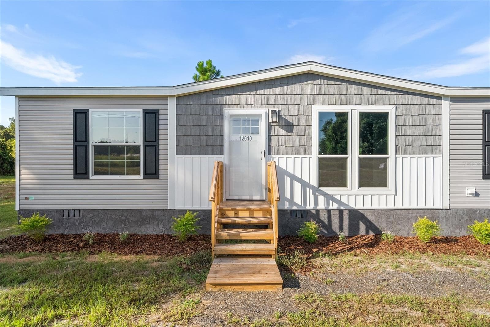 Manufactured Home at 12610 SE 115 ST, OCKLAWAHA, photo 7 of 37