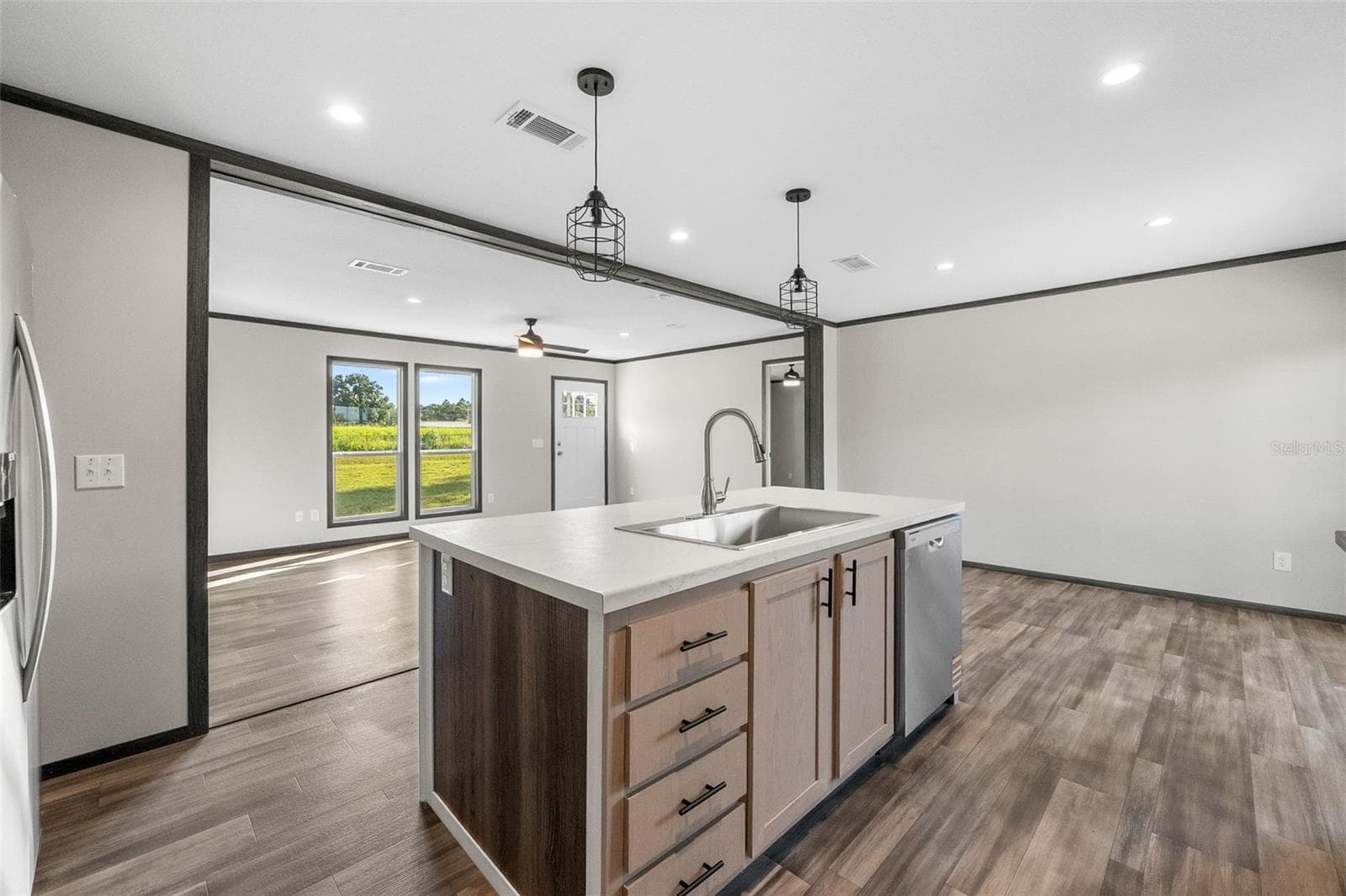 Manufactured Home at 12610 SE 115 ST, OCKLAWAHA, photo 17 of 37