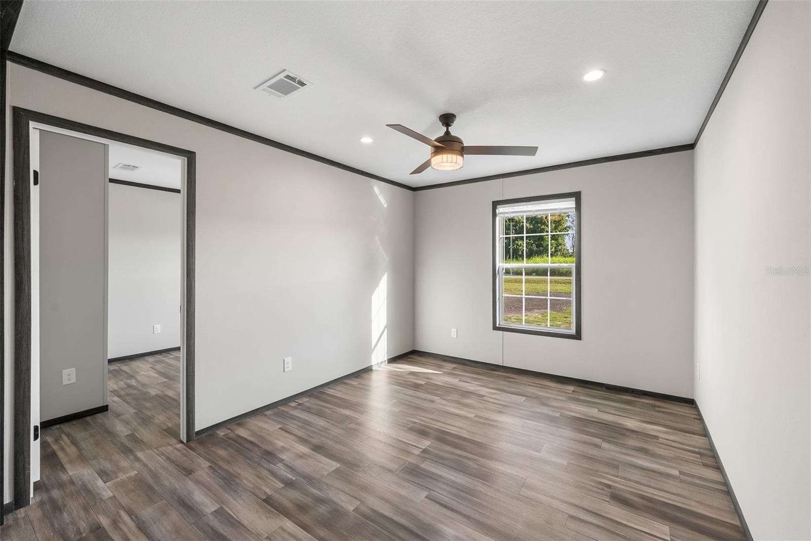 Manufactured Home at 12610 SE 115 ST, OCKLAWAHA, photo 19 of 37