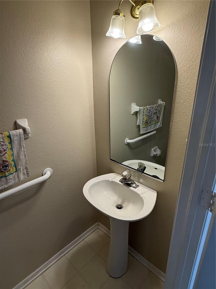 Townhouse at 30035 GRANDA HILLS CT, WESLEY CHAPEL, photo 5 of 30