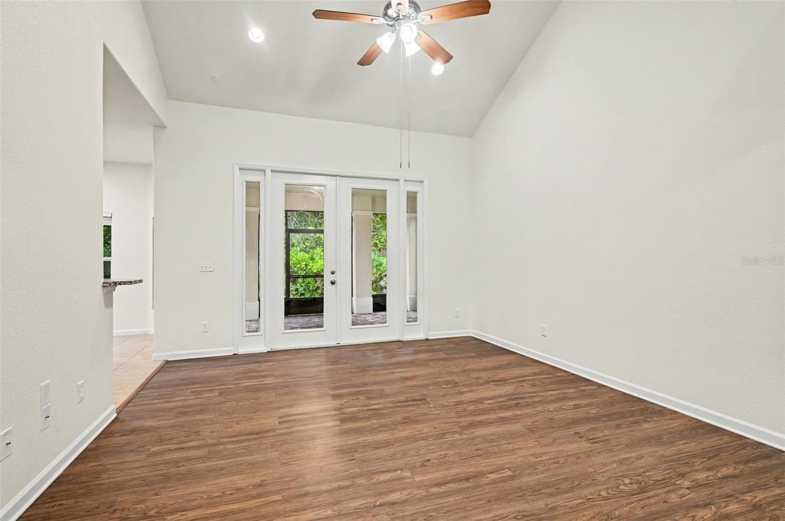 Single Family Residence at 10546 WILLOW RIDGE LOOP, ORLANDO, photo 6 of 29
