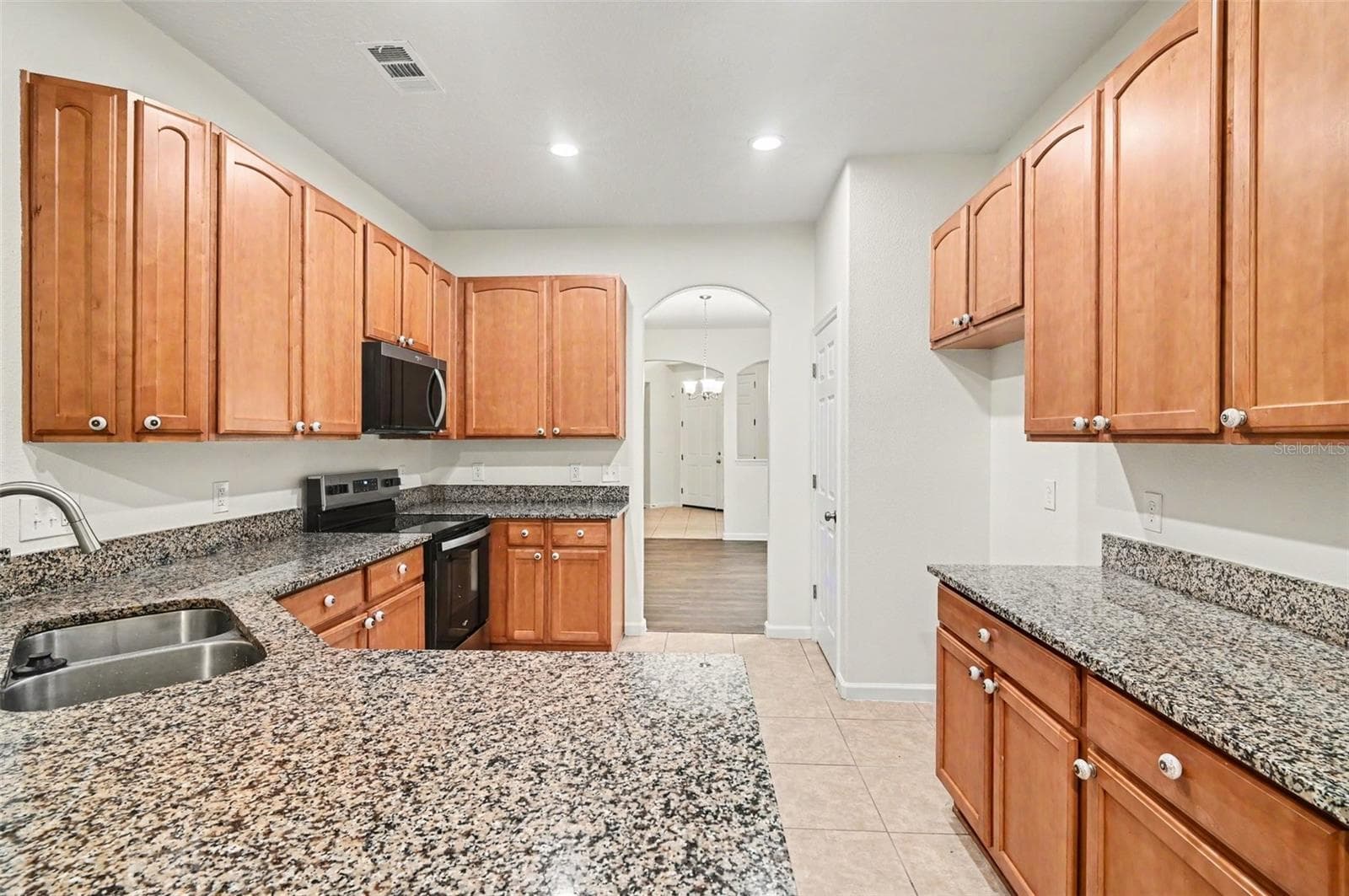 Single Family Residence at 10546 WILLOW RIDGE LOOP, ORLANDO, photo 8 of 29