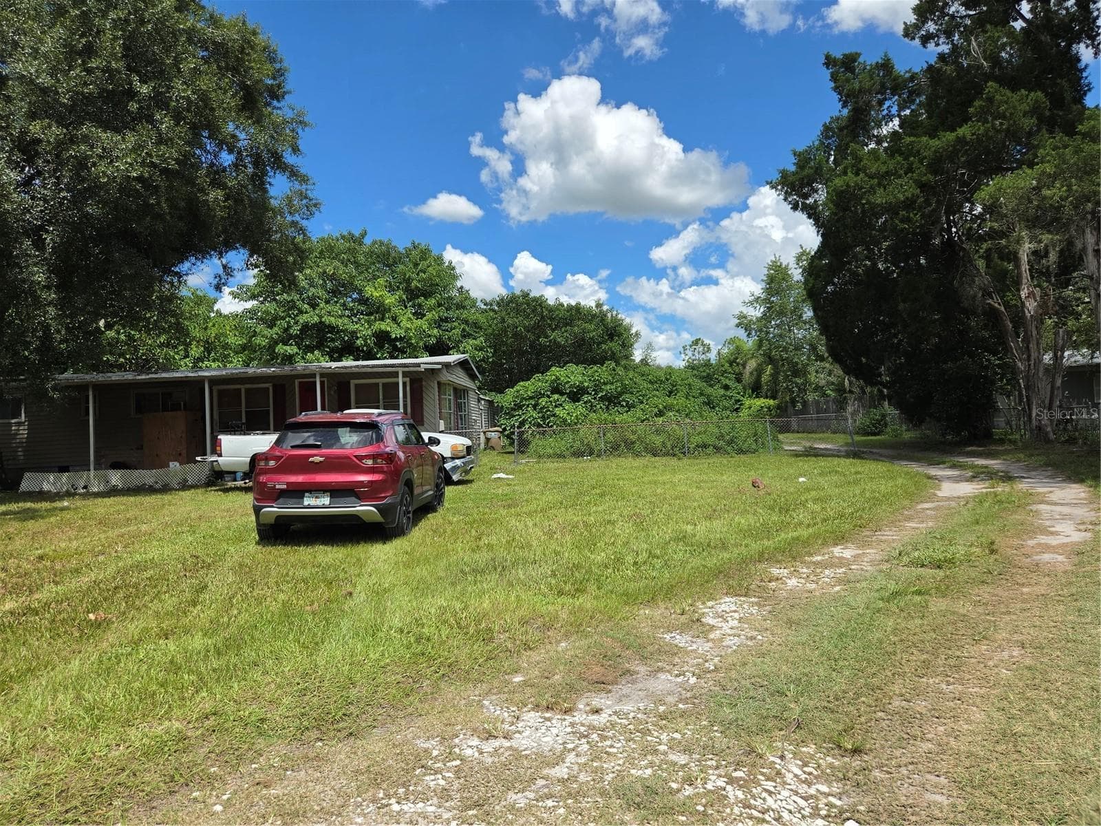 Manufactured Home at 33349 ARTHUR DR, WESLEY CHAPEL, photo 2 of 6