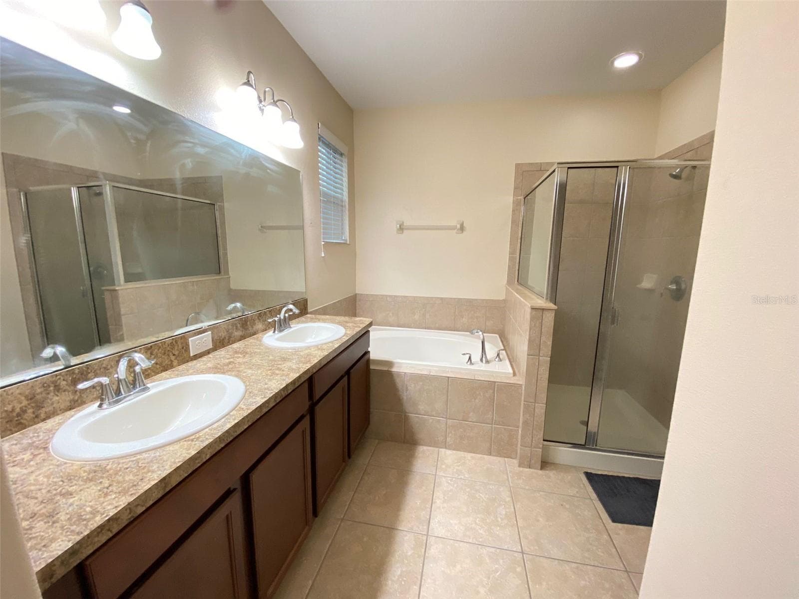 Single Family Residence at 2555 CARRICKTON CIR, ORLANDO, photo 23 of 34