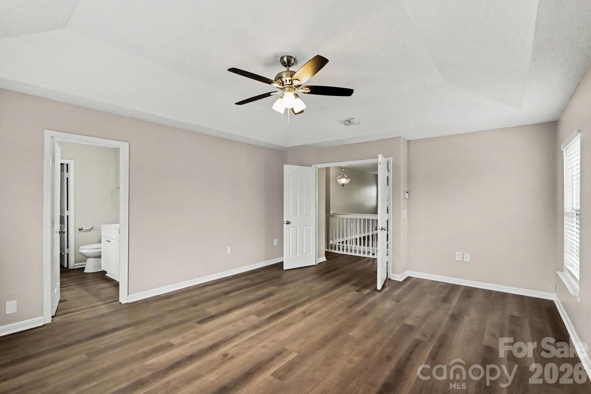 Single Family Residence at 4022 Houldsworth Drive, Charlotte, photo 14 of 30
