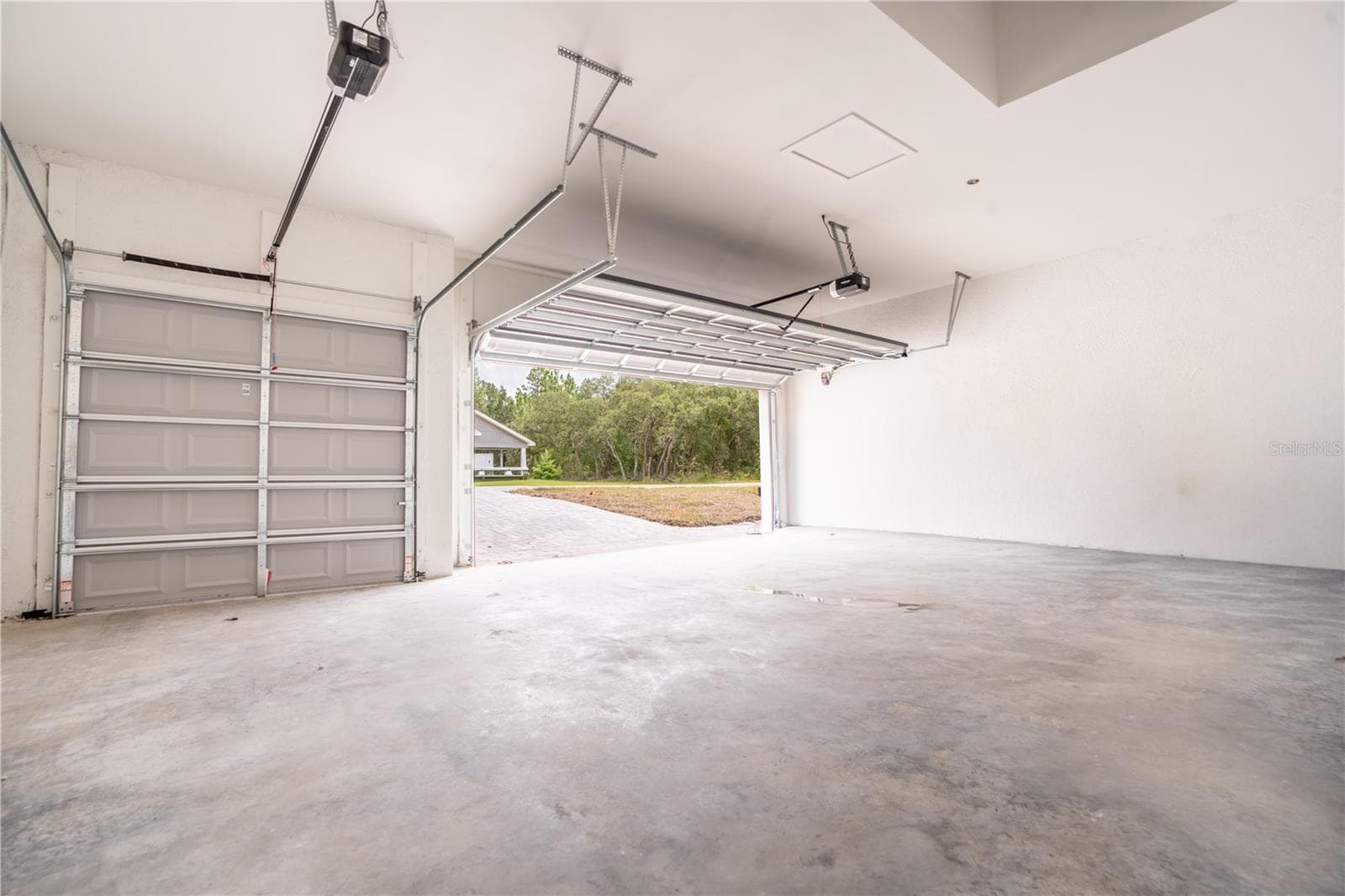 Single Family Residence at 13 NEMESIA CT E, HOMOSASSA, photo 32 of 35
