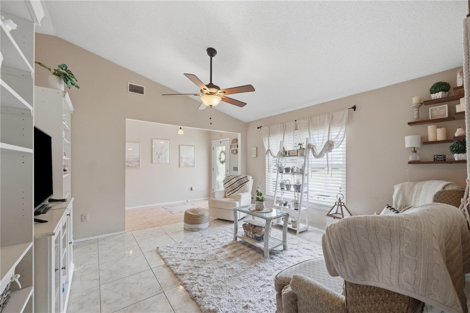 Single Family Residence at 181 HAMMOCK RD SE, PALM BAY, photo 6 of 32