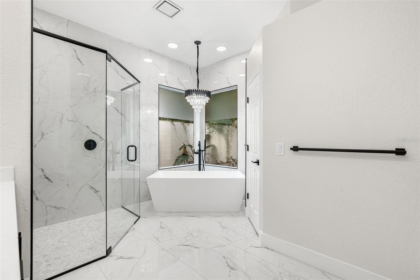 Single Family Residence at 2540 HEMPEL COVE CT, WINDERMERE, photo 28 of 70