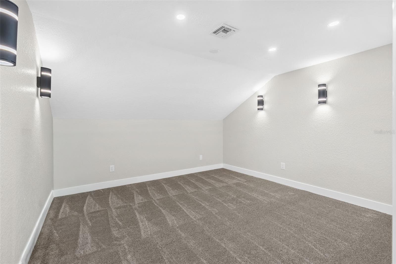 Single Family Residence at 2540 HEMPEL COVE CT, WINDERMERE, photo 42 of 70