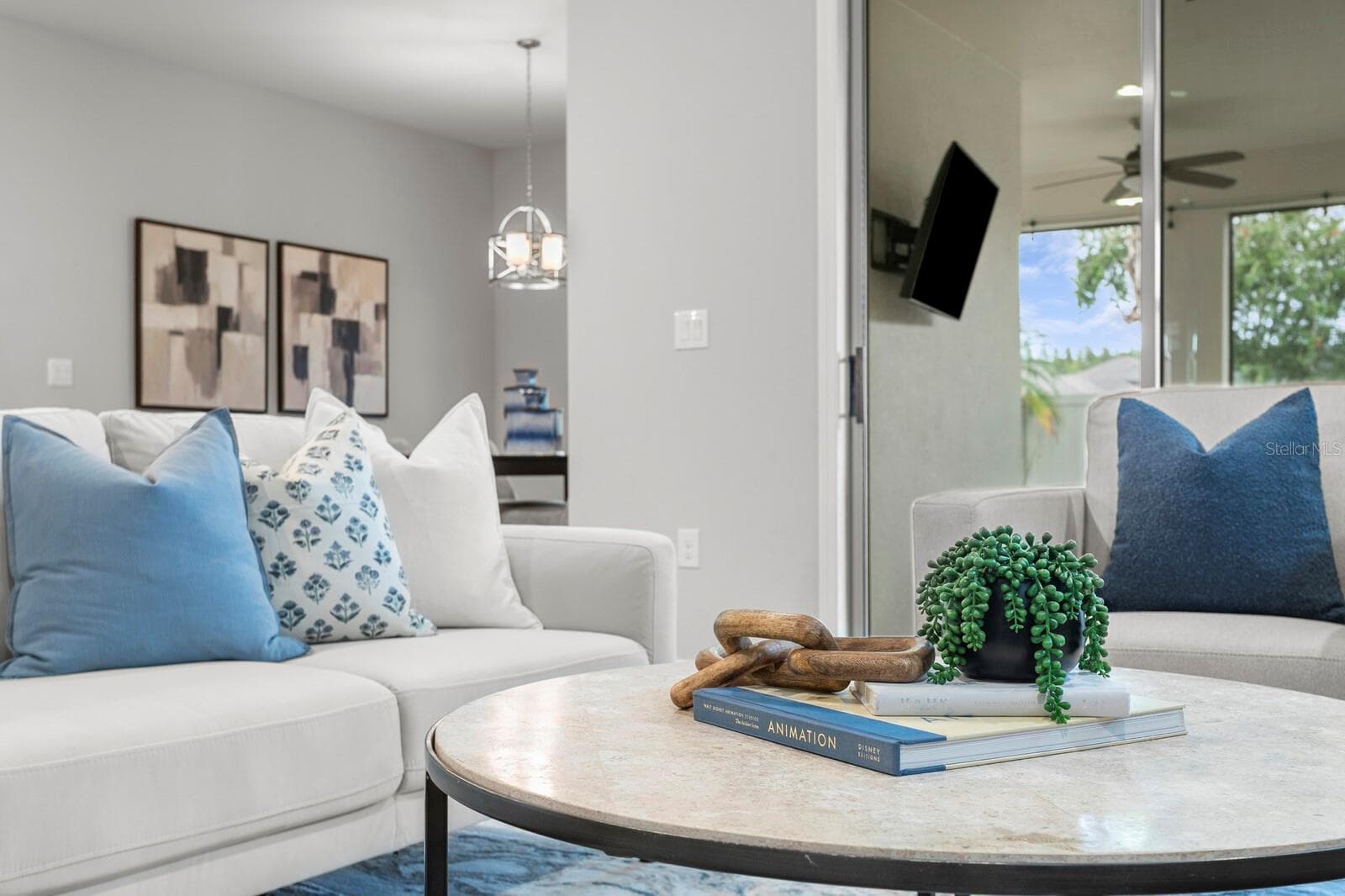 Very tranquil colors throughout the home - 18908 WILLOWMORE CEDAR DR, LUTZ