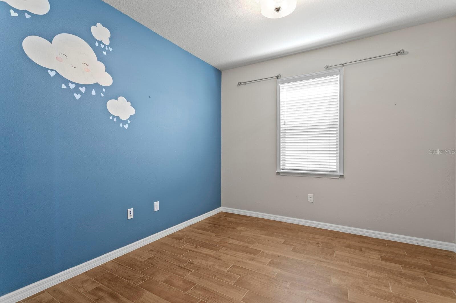 1st floor private home office/den/gym or easily converts to 4th bedroom if desired - 18908 WILLOWMORE CEDAR DR, LUTZ