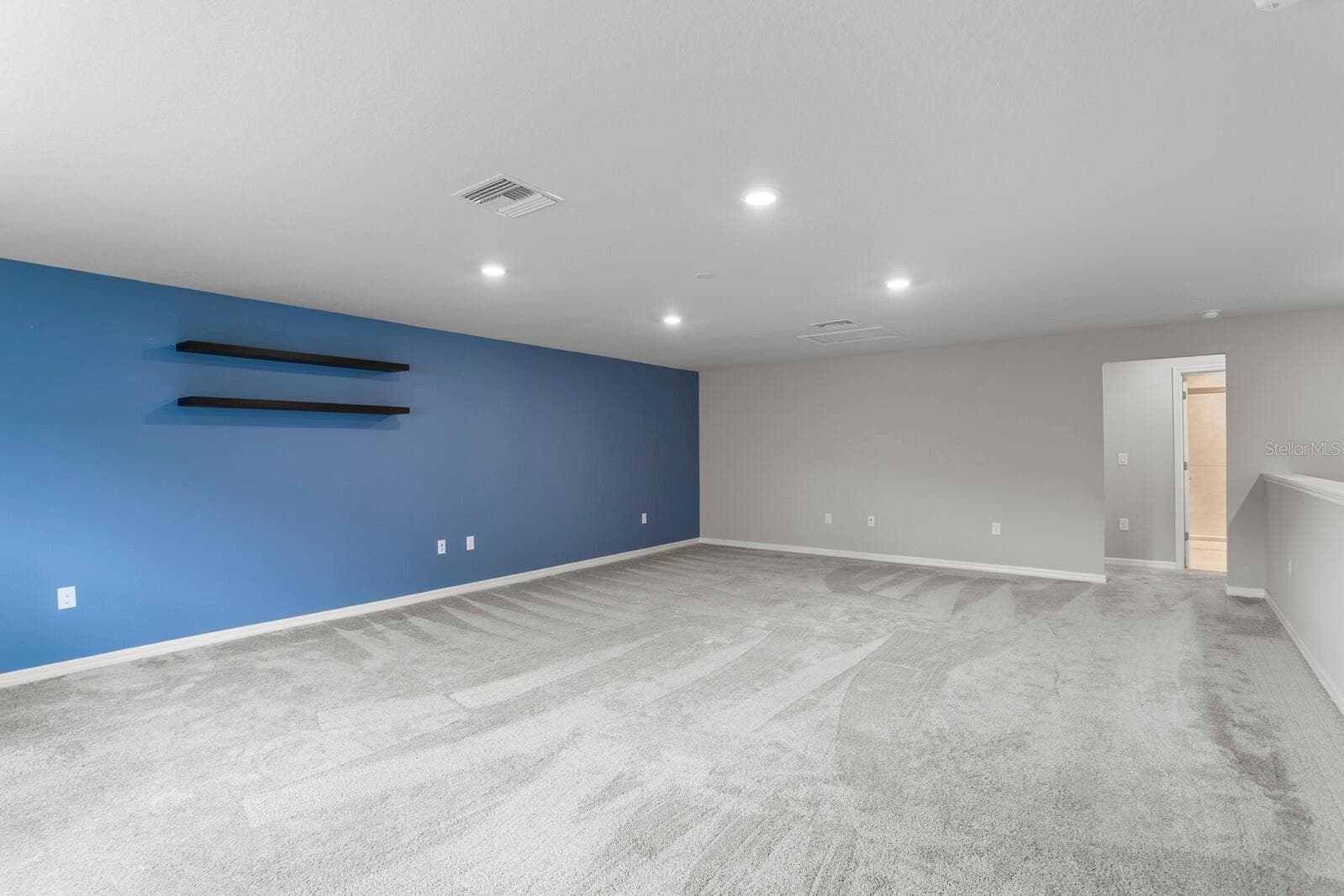 Massive 2nd floor bonus room - 18908 WILLOWMORE CEDAR DR, LUTZ