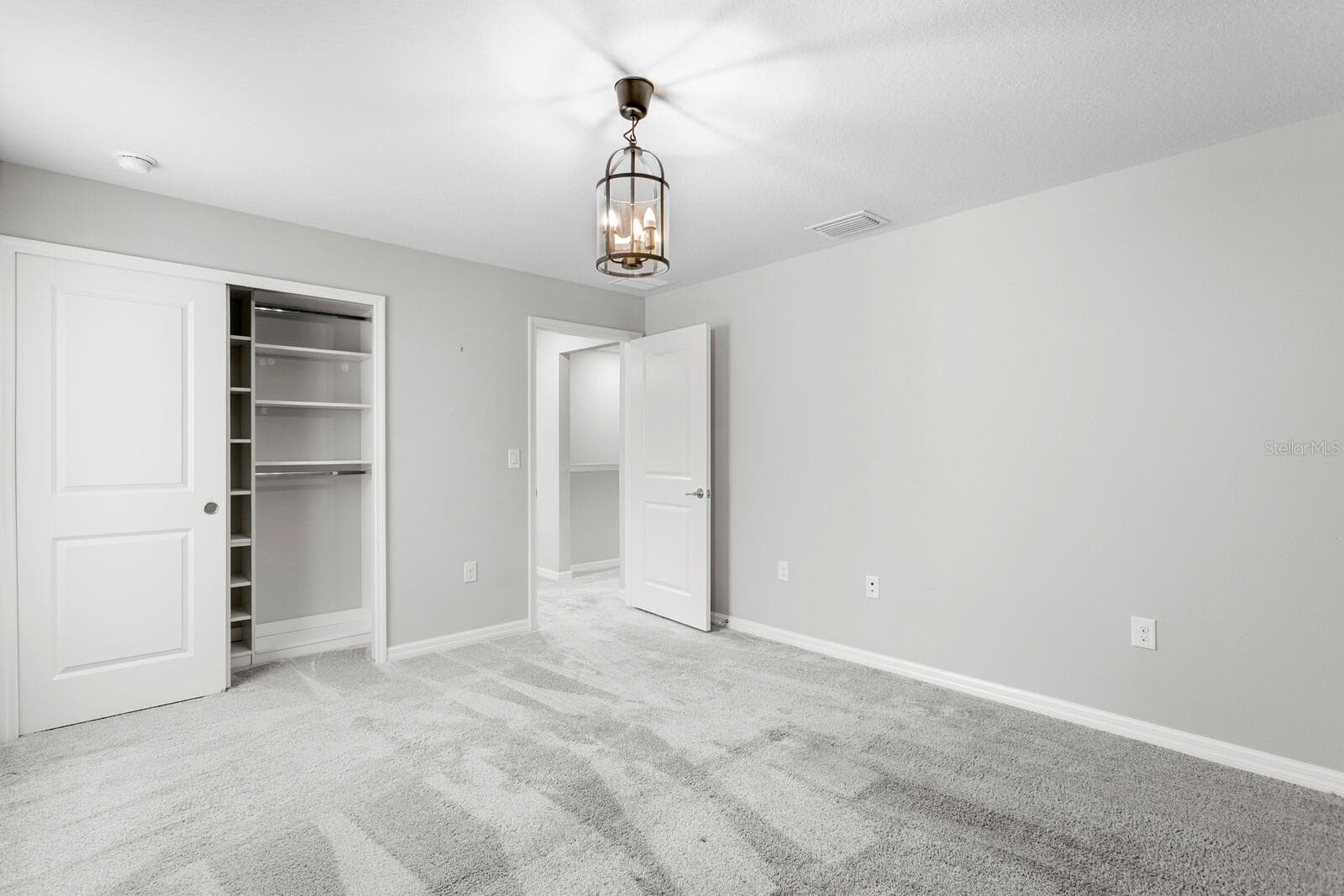3rd bedroom on 2nd floor with large closet - 18908 WILLOWMORE CEDAR DR, LUTZ