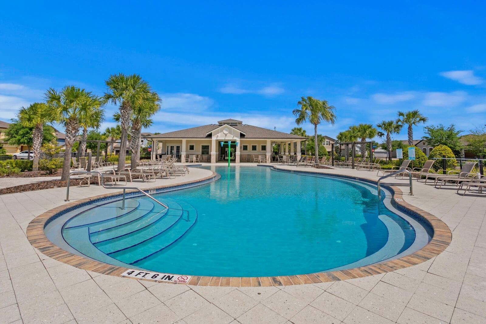 Community Pool (note - pool just completed renovations and may appear slightly different) - 18908 WILLOWMORE CEDAR DR, LUTZ
