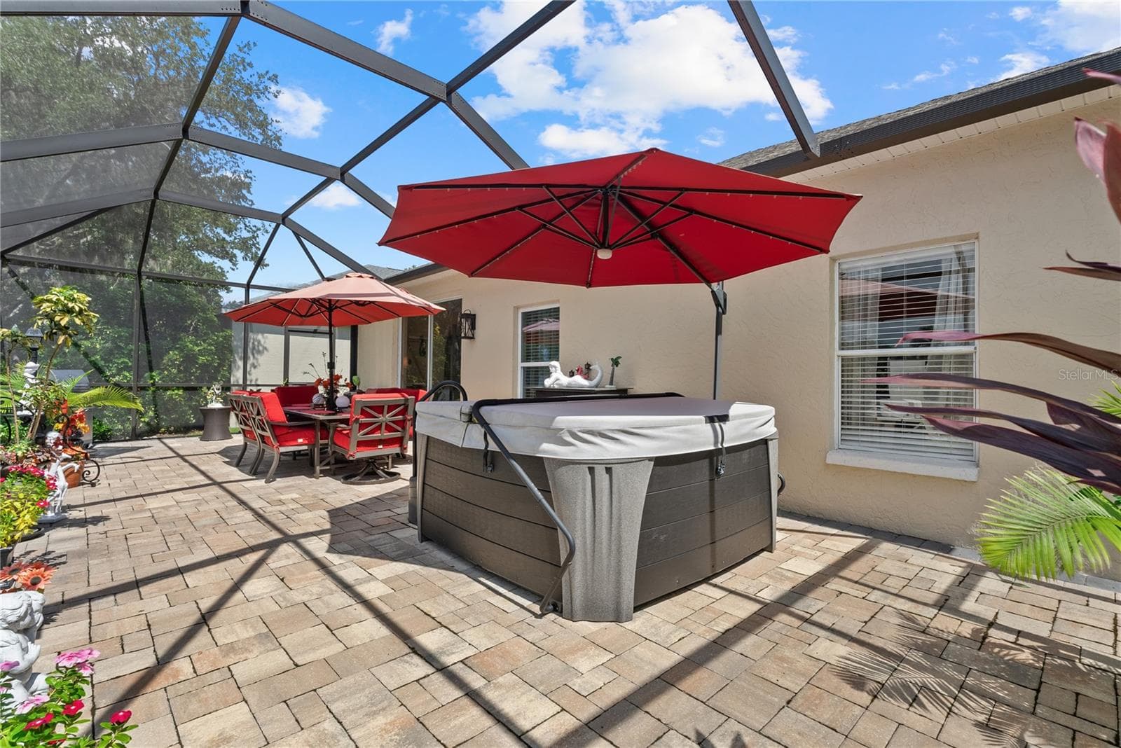 Enjoy the relaxing hot tub while taking in the Lake views. - 11326 BLUE SAGE PL, LAKEWOOD RANCH