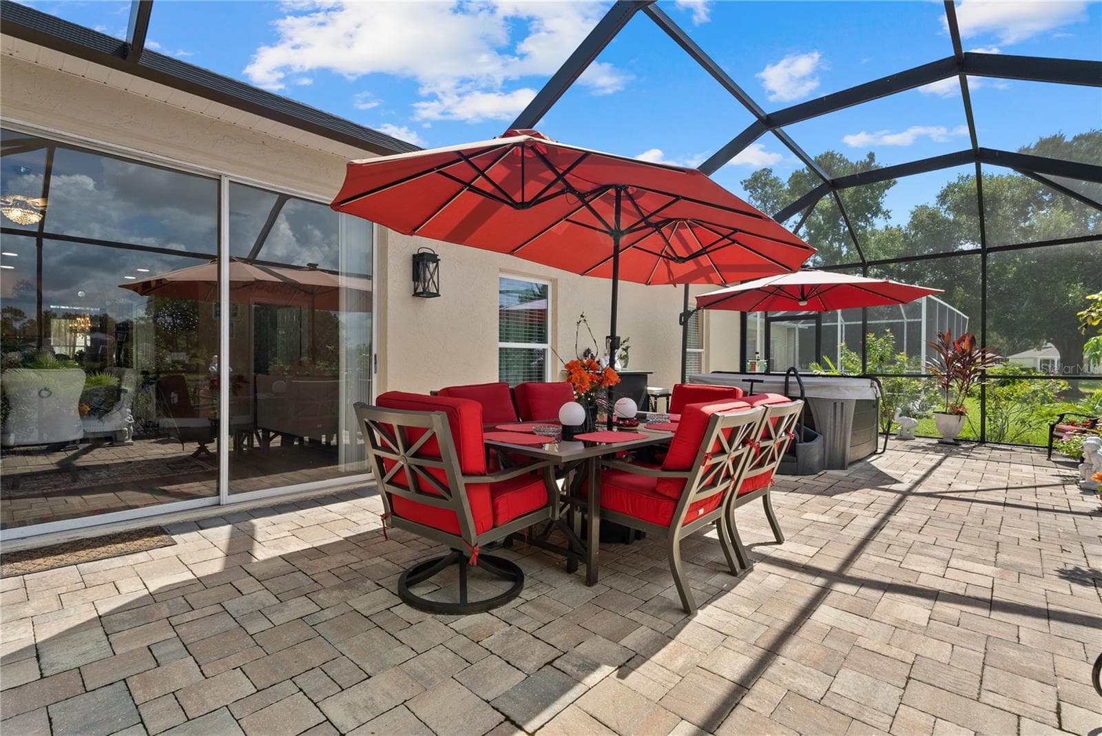 Single Family Residence at 11326 BLUE SAGE PL, LAKEWOOD RANCH, photo 7 of 94