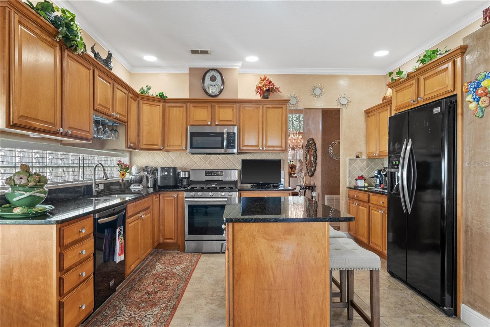 Extra large kitchen chef's kitchen. - 11326 BLUE SAGE PL, LAKEWOOD RANCH