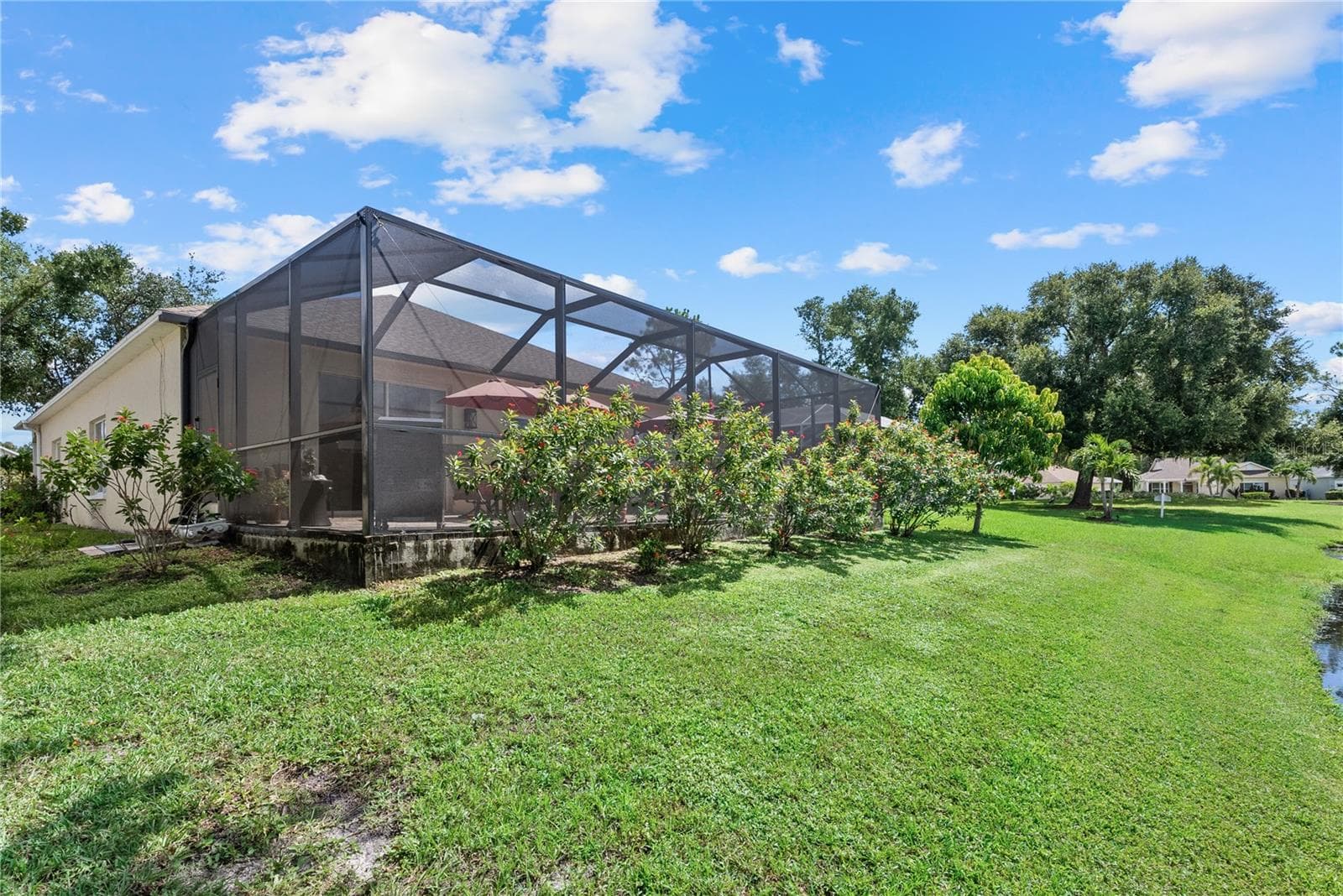 Single Family Residence at 11326 BLUE SAGE PL, LAKEWOOD RANCH, photo 38 of 94