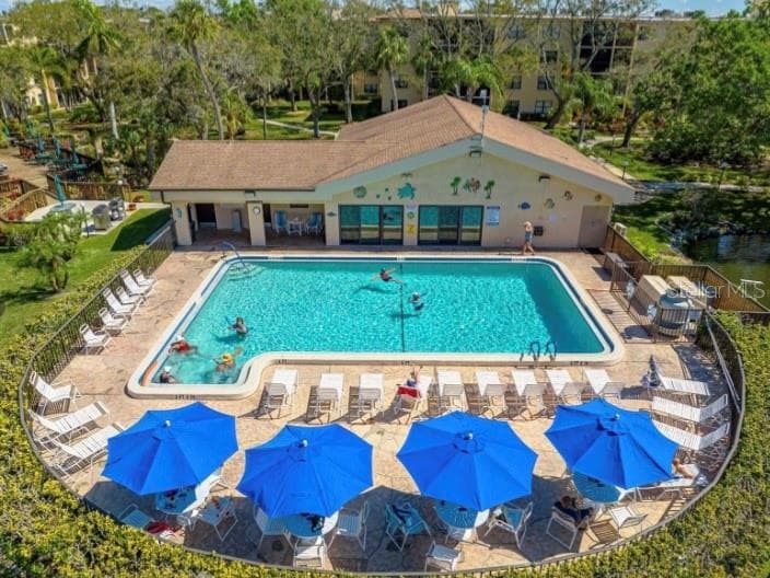 Clubhouse - 625 30TH AVE W #G109, BRADENTON