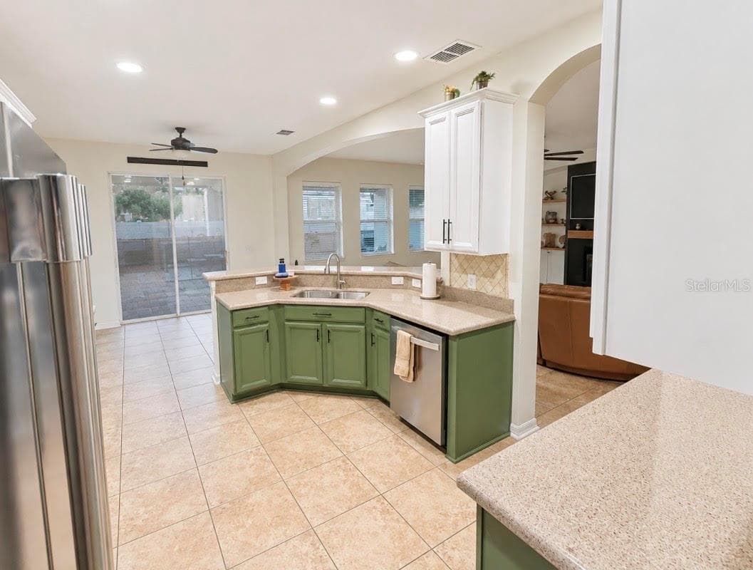 Single Family Residence at 1518 RHODESWELL LN, DOVER, photo 9 of 26