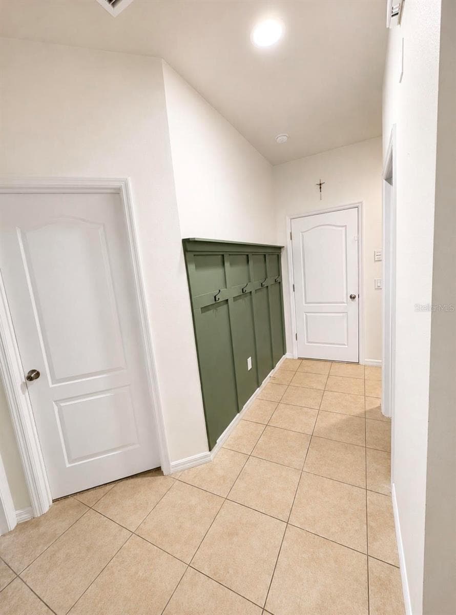 Single Family Residence at 1518 RHODESWELL LN, DOVER, photo 20 of 26