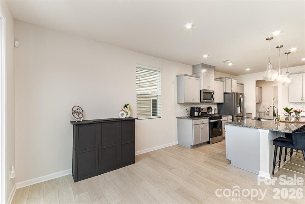Single Family Residence at 4113 Matindale Way, Charlotte, photo 9 of 23