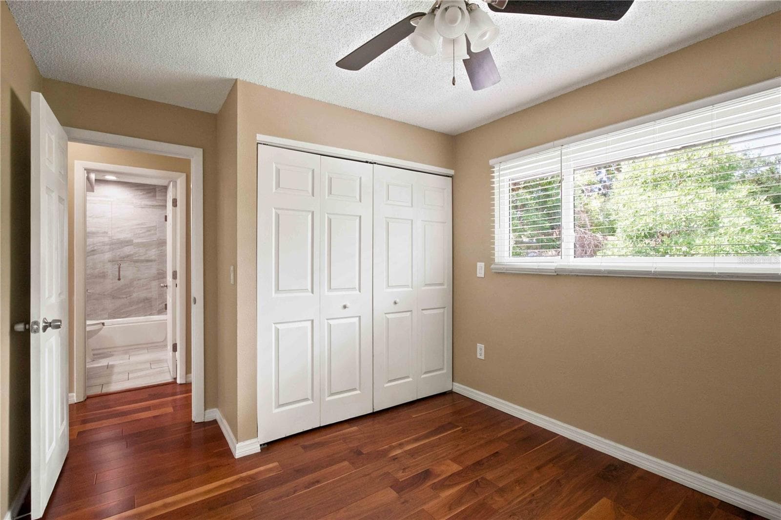 Condominium at 1006 LONGFELLOW CT, SARASOTA, photo 22 of 55