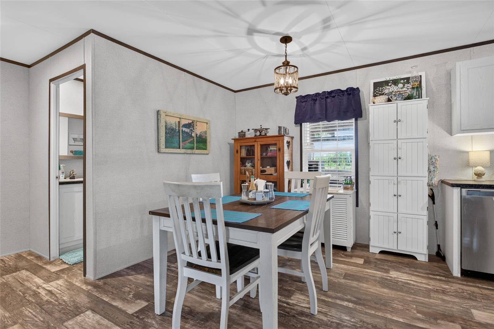 Manufactured Home at 79 NE 91ST ST, BRANFORD, photo 11 of 43