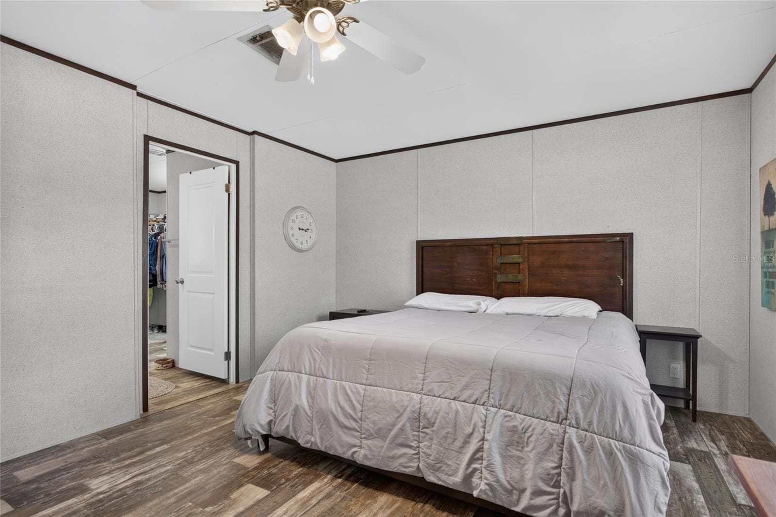 Manufactured Home at 79 NE 91ST ST, BRANFORD, photo 17 of 43
