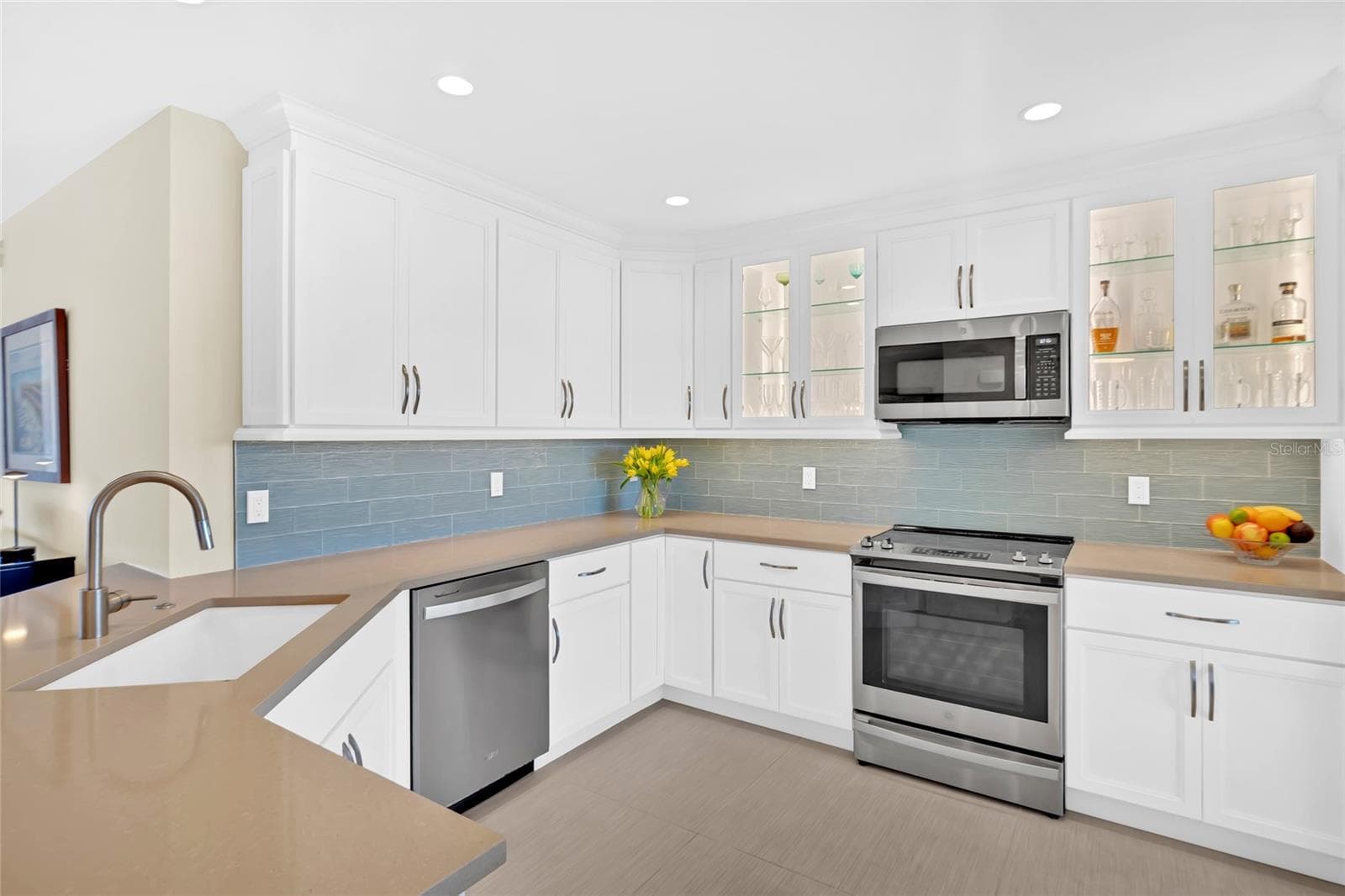 Condominium at 9226 MIDNIGHT PASS RD #3B, SARASOTA, photo 10 of 88
