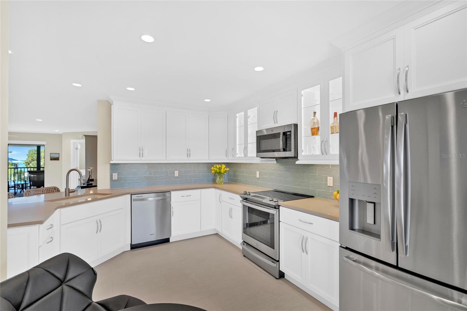 Condominium at 9226 MIDNIGHT PASS RD #3B, SARASOTA, photo 11 of 88