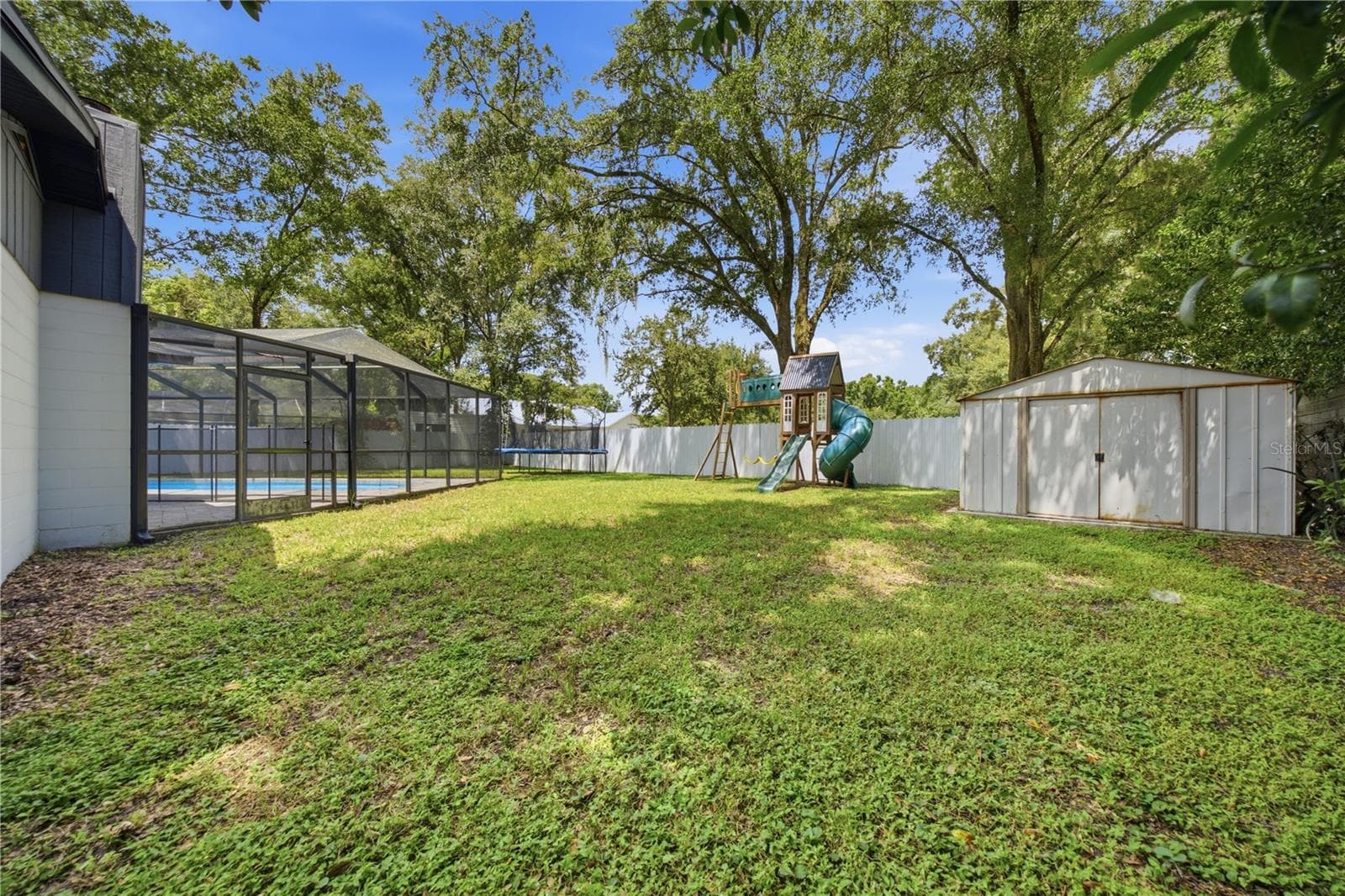 Single Family Residence at 2005 RUSSELL DR, TAMPA, photo 37 of 49