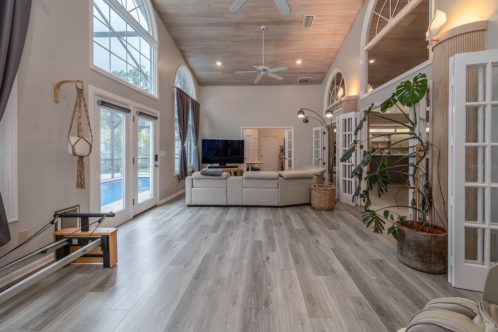 Single Family Residence at 101 N ST ANDREWS DR, ORMOND BEACH, photo 18 of 39